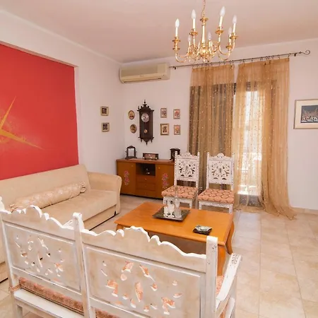Ermis Maisonette Vakantiehuis